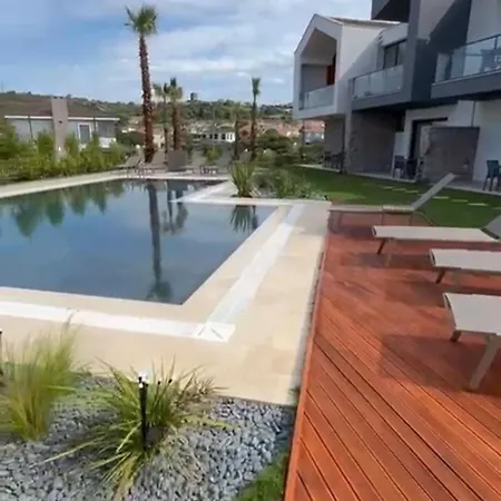 شقة Charming 2-br With Pool And Sea Access F-3 55 *